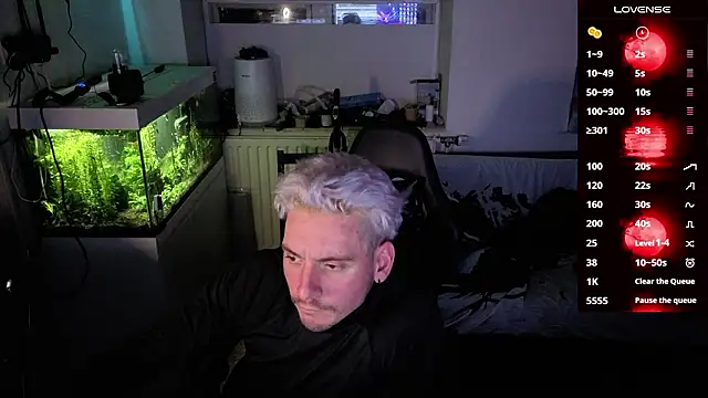 Rayzel White online show from 03/12/26, 10:36