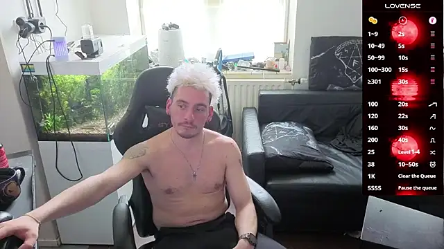 Rayzel White online show from 04/04/26, 11:50