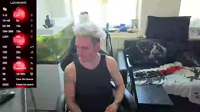 Rayzel White online show from 05/07/26, 11:46