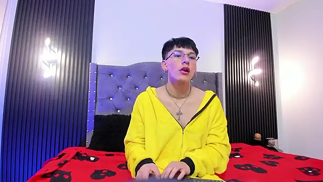 Alexander Collinss online show from 02/03/26, 02:53