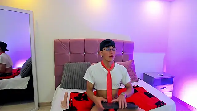 Alexander Collinss online show from 02/09/26, 03:26