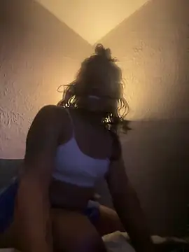 prettiexotic online show from 03/21/26, 04:46