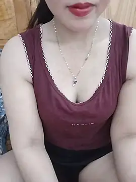 Snapshot of MaiNgoc_sexy chatting on 07/14/26, 11:49 MaiNgoc sexy online show from 07/14/26, 11:49