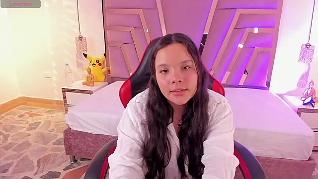 Snapshot of LilyPetite_ chatting on 01/14/26, 04:27 LilyPetite online show from 01/14/26, 04:27