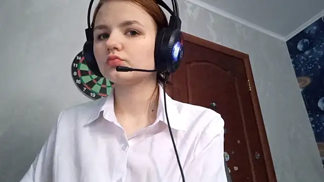 Snapshot of GameToiler chatting on 01/15/26, 06:28 GameToiler online show from 01/15/26, 06:28