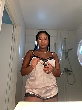 xo steffyxo 4 online show from 05/04/26, 05:11
