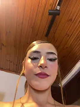 Snapshot of ivy-777 chatting on 02/28/26, 01:27 ivy-777 online show from 02/28/26, 01:27