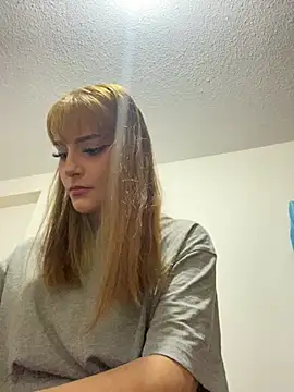 ivy-777 online show from 05/03/26, 01:11