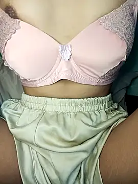 Snapshot of Lisa_xx2 chatting on 01/19/26, 12:03 Lisa xx2 online show from 01/19/26, 12:03