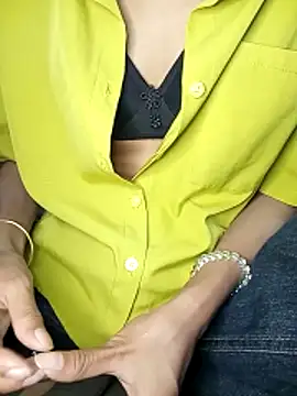 Snapshot of Lisa_xx2 chatting on 01/16/26, 11:36 Lisa xx2 online show from 01/16/26, 11:36