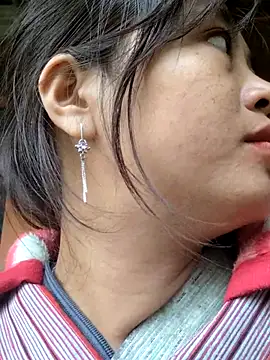 miumiu sexy2x online show from 03/17/26, 09:45