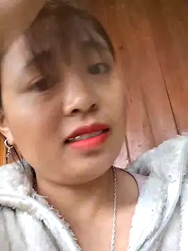 Snapshot of miumiu_sexy2x chatting on 01/15/26, 02:37 miumiu sexy2x online show from 01/15/26, 02:37