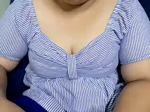 TamilDreamgirl08 online show from 04/06/26, 05:36