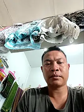 Snapshot of Andar072 chatting on 01/14/26, 12:58 Andar072 online show from 01/14/26, 12:58