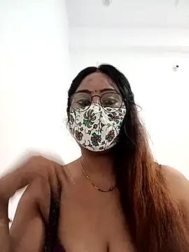 Your-Sasha7 online show from 02/18/26, 05:27