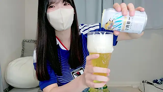 Snapshot of _ame_chan_ chatting on 06/15/26, 01:11 ame chan online show from 06/15/26, 01:11