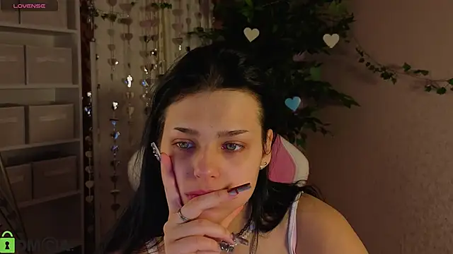 Snapshot of Leslie_Wholsh chatting on 02/22/26, 01:08 Leslie Wholsh online show from 02/22/26, 01:08