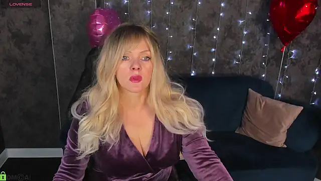 Snapshot of Victoria_Nelson chatting on 02/13/26, 01:38 Victoria Nelson online show from 02/13/26, 01:38