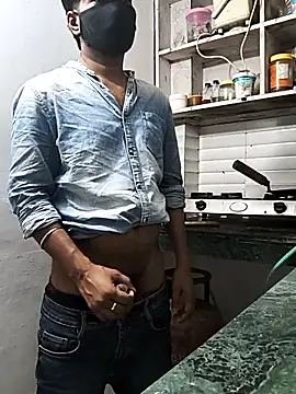 Hottlund6 online show from 03/30/26, 12:23