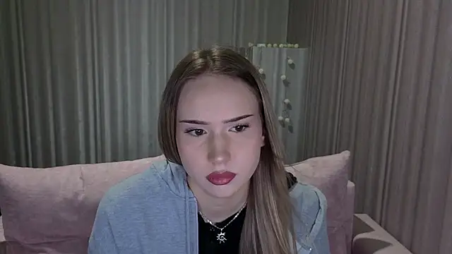 White  a  Black online show from 01/15/26, 09:45