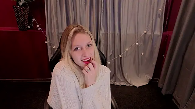 Snapshot of RoseWaulhgberg chatting on 02/02/26, 01:37 RoseWaulhgberg online show from 02/02/26, 01:37