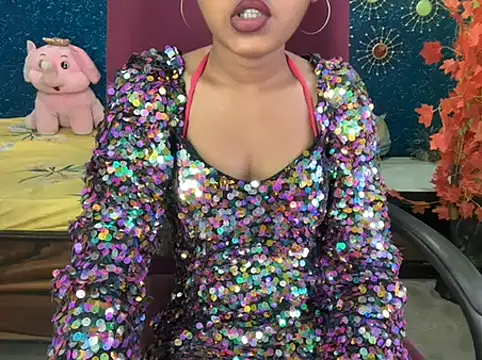 Snapshot of Brown-beauty chatting on 07/05/26, 01:18 Brown-beauty online show from 07/05/26, 01:18