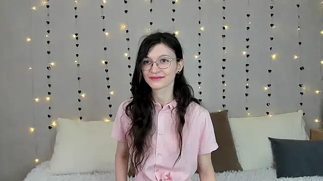 ThoraMarola online show from 02/09/26, 04:43