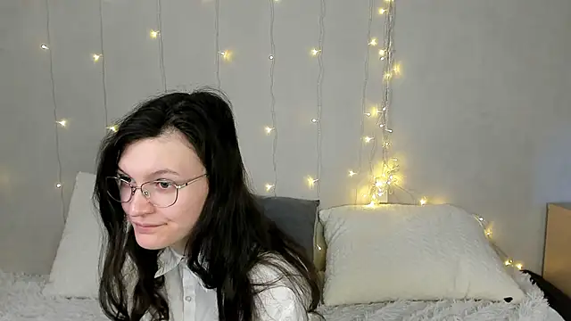 ThoraMarola online show from 02/20/26, 06:26