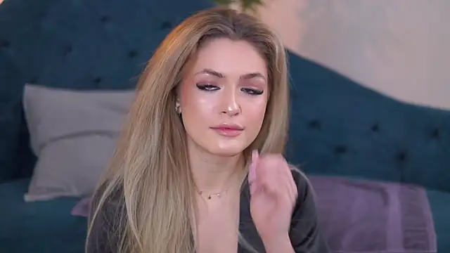 NayaQuinn online show from 02/27/26, 08:19