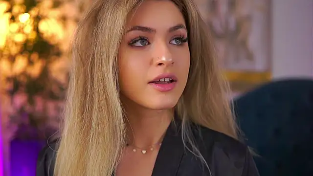 NayaQuinn online show from 02/04/26, 07:09