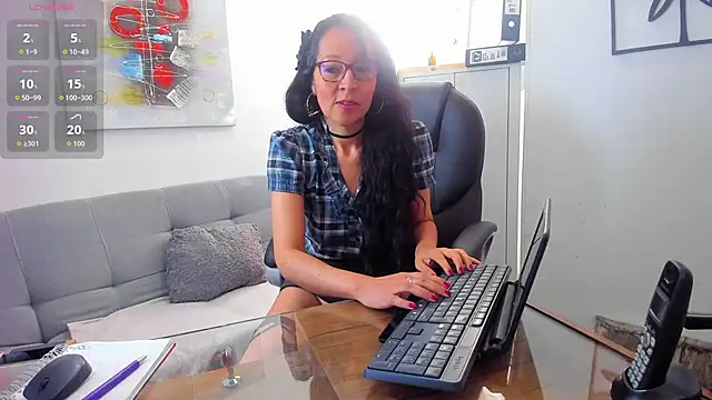 loretta fraser online show from 05/15/26, 01:09