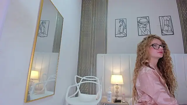 isabela  x online show from 03/11/26, 11:59