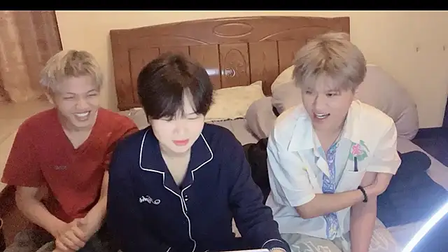 nczijian online show from 01/14/26, 01:37