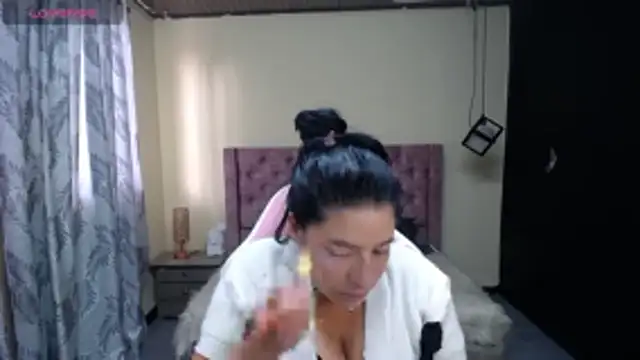 keileen luna online show from 04/20/26, 08:21