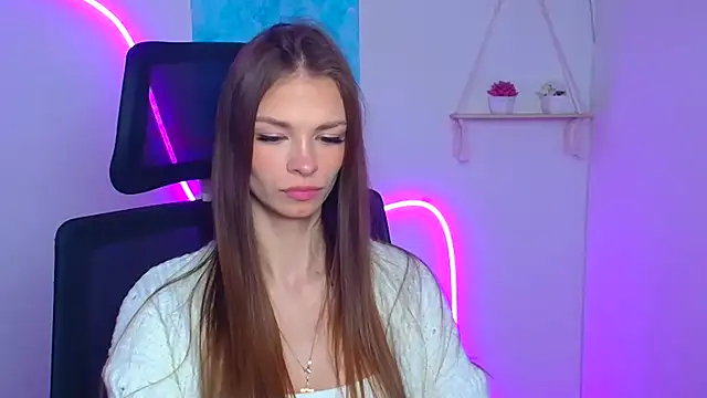 Lina Loveuu online show from 02/24/26, 12:28