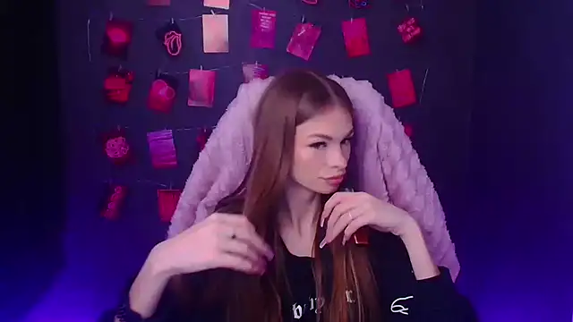 Lina Loveuu online show from 03/10/26, 12:42