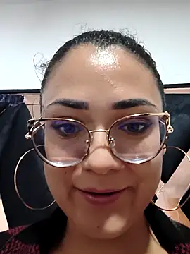 Snapshot of Freyarosse chatting on 02/03/26, 12:10 Freyarosse online show from 02/03/26, 12:10