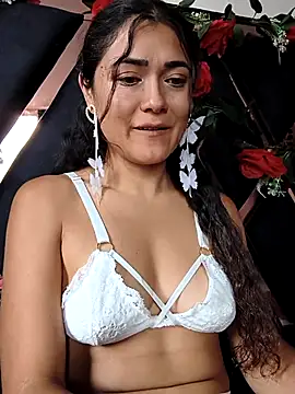 Snapshot of Freyarosse chatting on 02/17/26, 09:01 Freyarosse online show from 02/17/26, 09:01