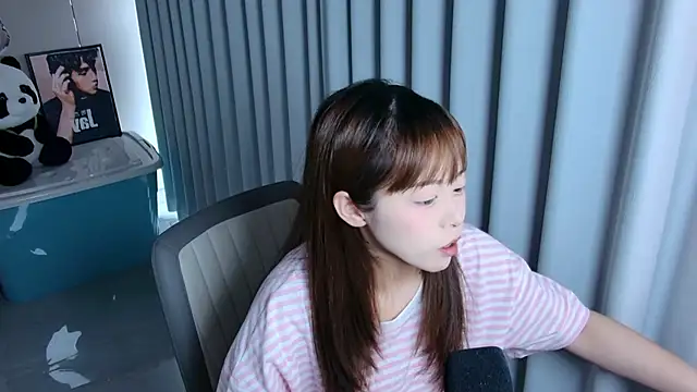 yuki-888 online show from 04/06/26, 07:42