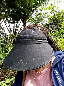 Snapshot of Nga_x9 chatting on 02/16/26, 07:18 Nga x9 online show from 02/16/26, 07:18