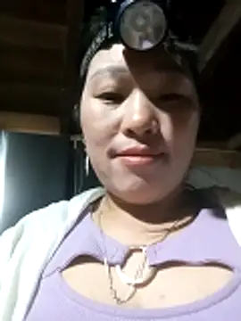 Snapshot of Nga_x9 chatting on 02/26/26, 12:49 Nga x9 online show from 02/26/26, 12:49