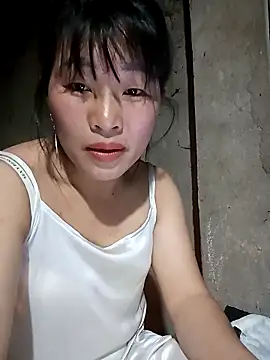 Snapshot of Nga_x9 chatting on 02/06/26, 02:35 Nga x9 online show from 02/06/26, 02:35