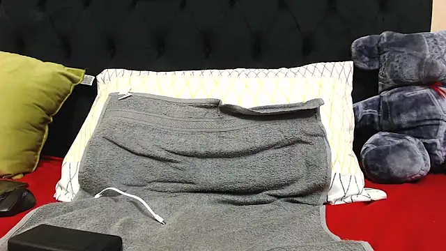 SexyPureFire001 online show from 04/29/26, 08:15