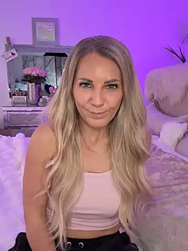 JulieSol online show from 02/08/26, 08:23