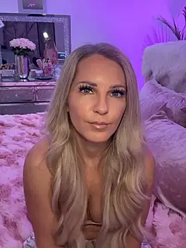 JulieSol online show from 02/10/26, 08:13