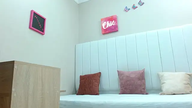 noir fantasy online show from 01/14/26, 01:59