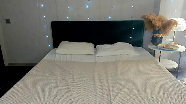 Mira Silk online show from 02/27/26, 03:51