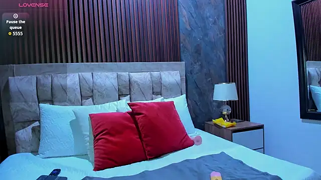 Snapshot of chloe_love__ chatting on 03/03/26, 11:28 chloe love online show from 03/03/26, 11:28