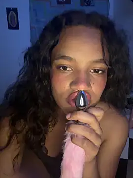 Nyxx Velariia online show from 04/07/26, 05:09