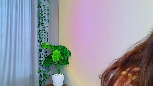 LoveUnderTheStars online show from 04/10/26, 03:24